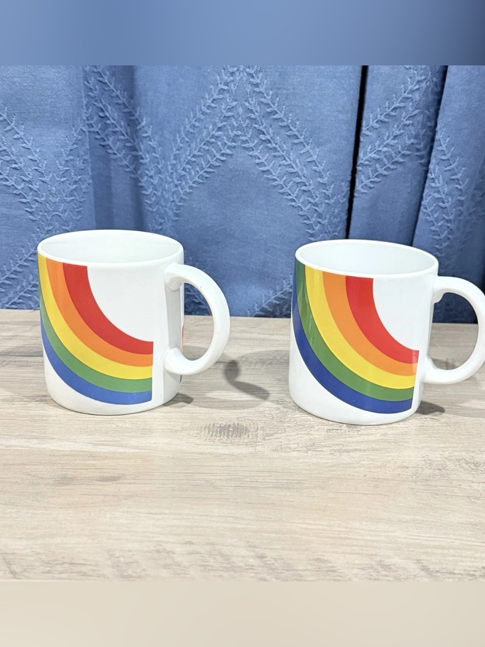Pair Vintage Retro 80s 1984 Rainbow Coffee Mugs Stripes White FTD Flower 10 Oz